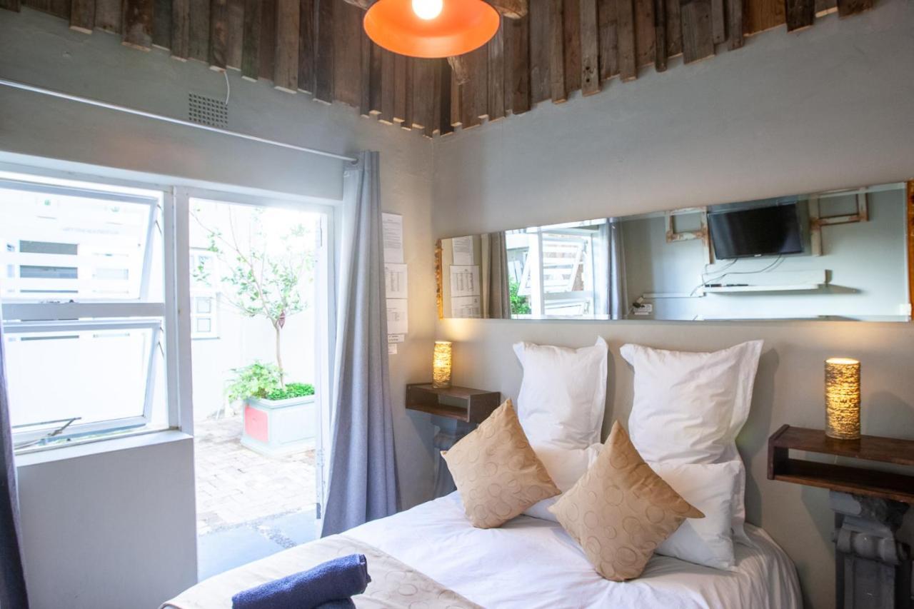 Bedrock Guest Studios Strand Exterior photo
