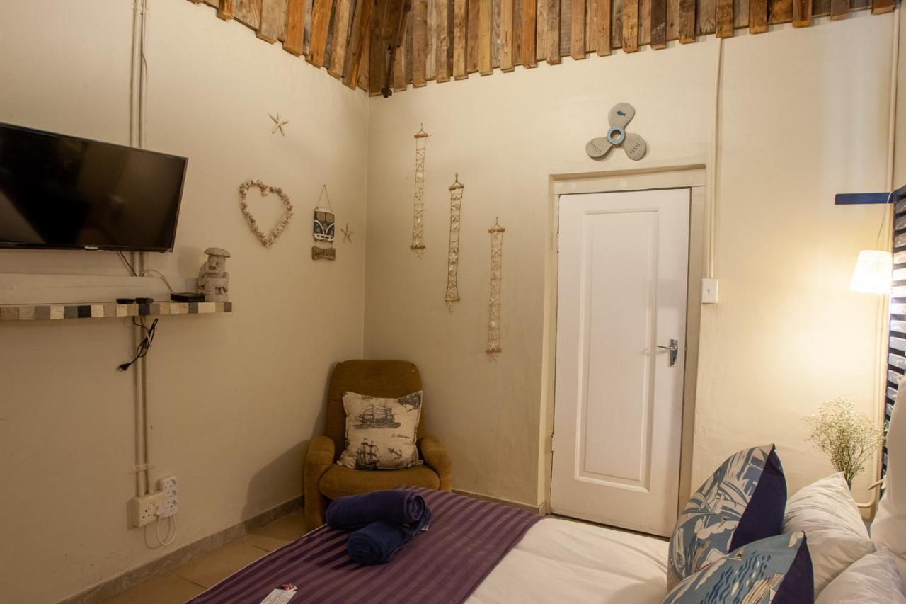 Bedrock Guest Studios Strand Exterior photo